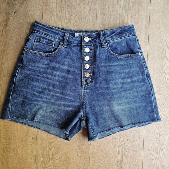 3 pairs Size 6 jean shorts - Picture 5 of 11